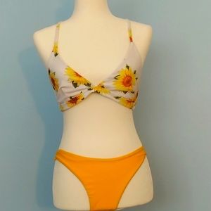 Zaful White and Yellow Sunflower Bikini NWOT